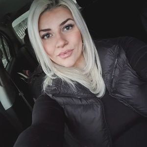 Meet your Posher, Helen